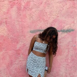 Kendall & Kylie Black and White Spotted two piece set size small